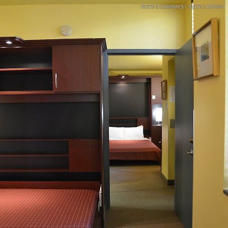 Anne Ma Soeur Anne Hotel Studio Монреал Екстериор снимка
